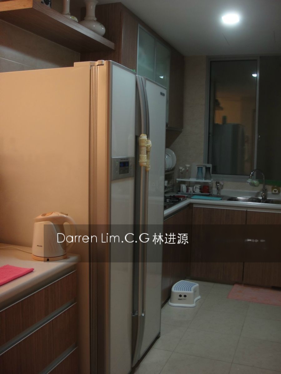The Lakeshore (D22), Condominium #181352082